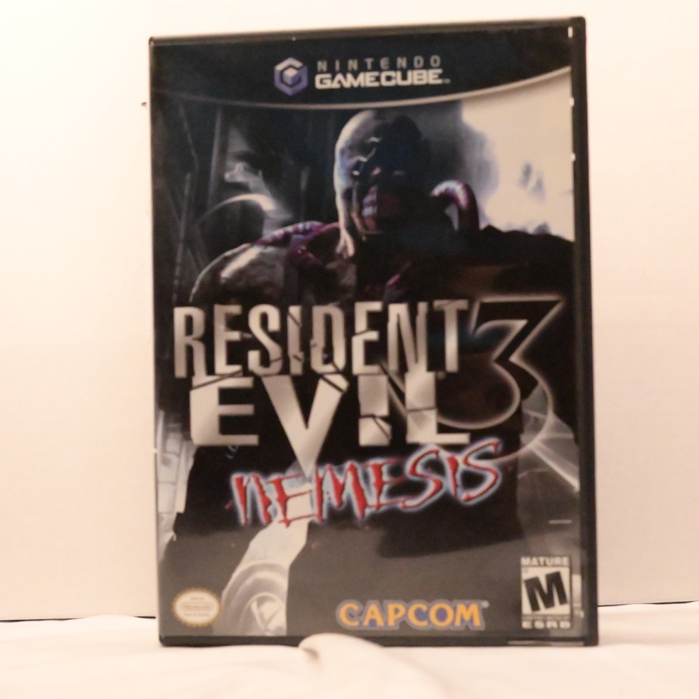 Resident Evil 3 Nemesis Nintendo GameCube Complete Manual Case